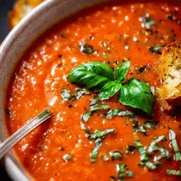 Homemade Roasted Tomato Basil Soup