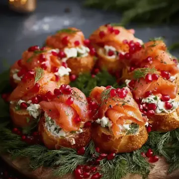 Christmas Salmon Bruschetta Wreath | An Elegant Holiday Appetizer