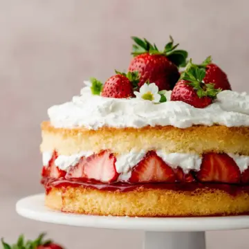 One Layer Strawberry Shortcake Cake