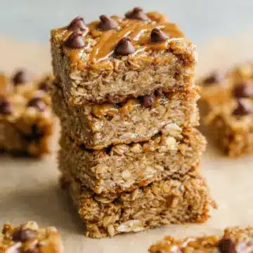 4-Ingredient Banana Oatmeal Bars