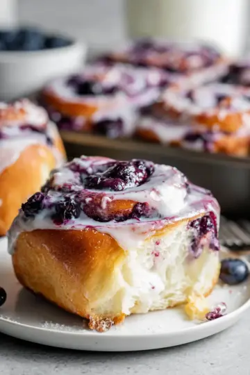 Fluffy Blueberry Cinnamon Rolls