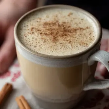 Ultimate Homemade Chai Tea Latte Recipe (Step-By-Step)